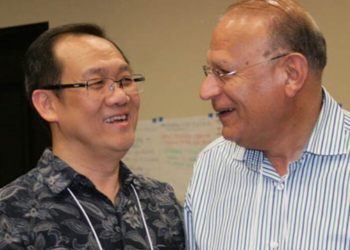 Sunoko Lin (izquierda)