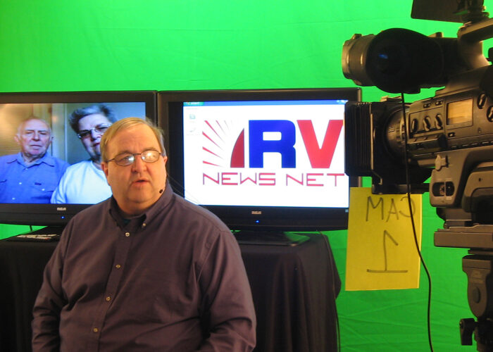 Download full-resolution imageDelbert and Linda Schrock