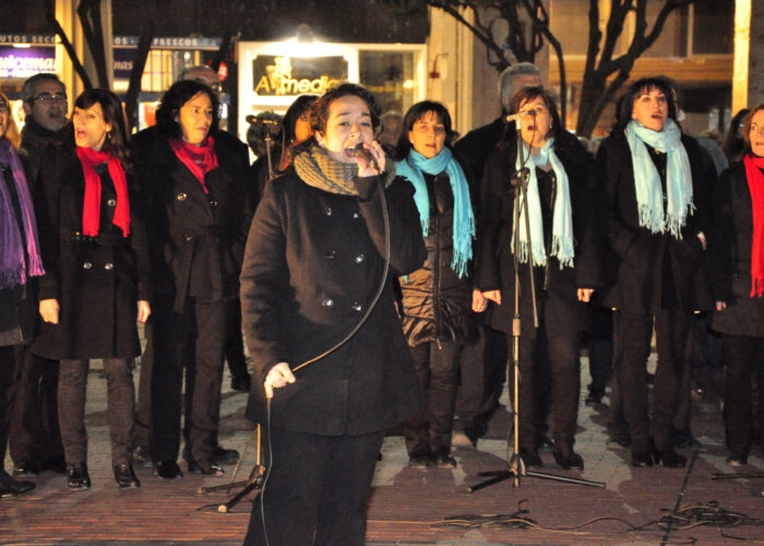 Nohemy García Soria sings an original song