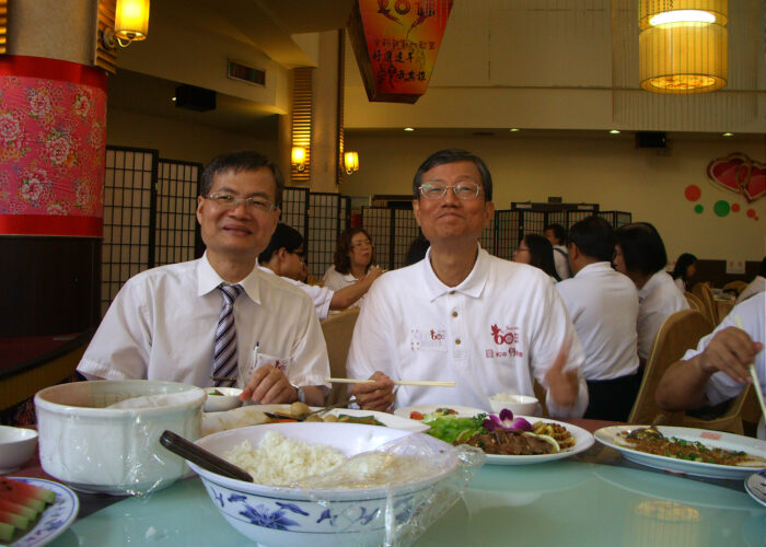Titus Liao (left)