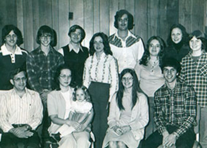 Leslie and Gayle Hochstetler at their 1977 Mennonite Voluntary Service orientation in Elkhart