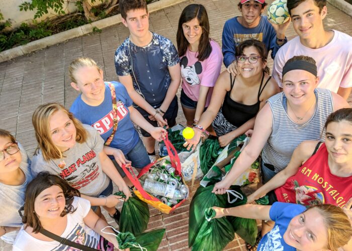 ​Comunidad Evangélica Menonita youth and the Youth Venture Barcelona team
