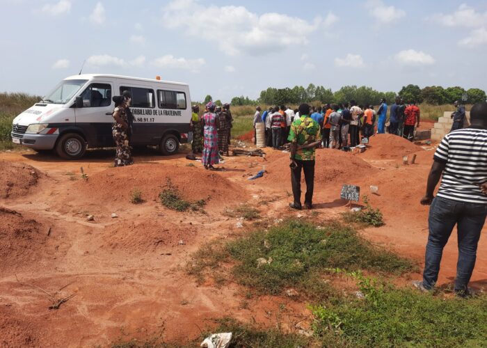 ​The Community Hearse served the people of Bobo Dioulasso for the first time on Nov. 30. Photographer: Siaka Traoré