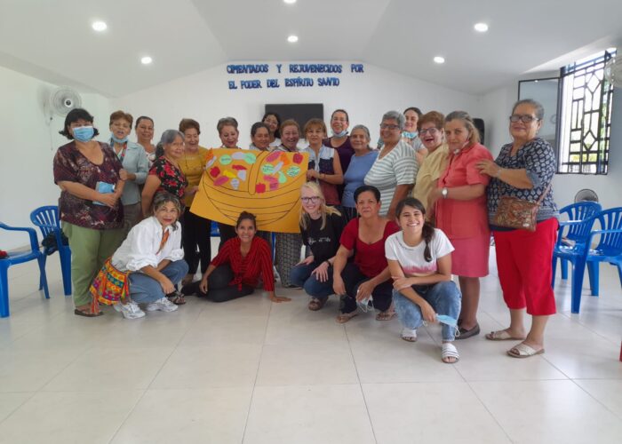 ​Workshop attendees gathered together for a group photo at the Mennonite church in Giradot