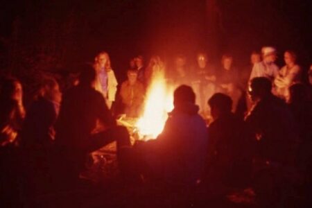 ​Oregon coast worship around camprire