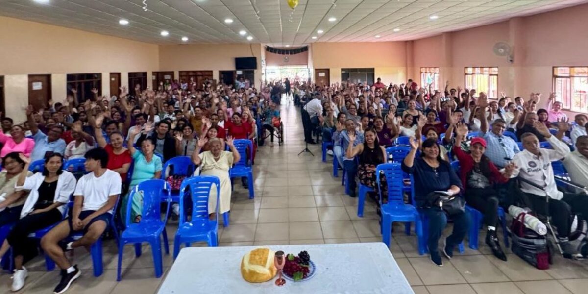 exactly 50 years after the first baptisms that launched Iglesia Evangélica Menonita Boliviana, nearly 700 members from the twelve churches and three church plants gathered to reflect on their history, celebrate their faith, and look to the future.