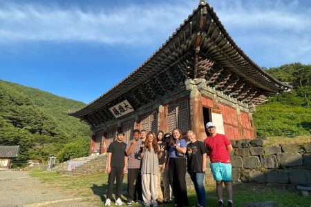 The 2024 Youth Venture South Korea team at a Buddhist temple in Nonsan