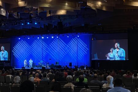 ​Opening worship on July 6 at MennoCon21. Photo by Lauren Eash Hershberger. 