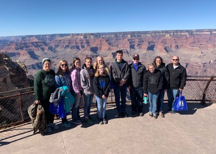 The group from Pleasant View Mennonite Church (Hyrdo