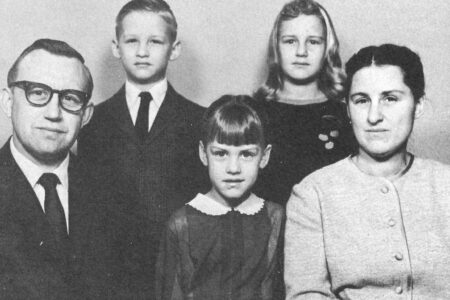 ​James and Dorothy Kratz with their family. Photo provided by Mennonite Church USA Archives.