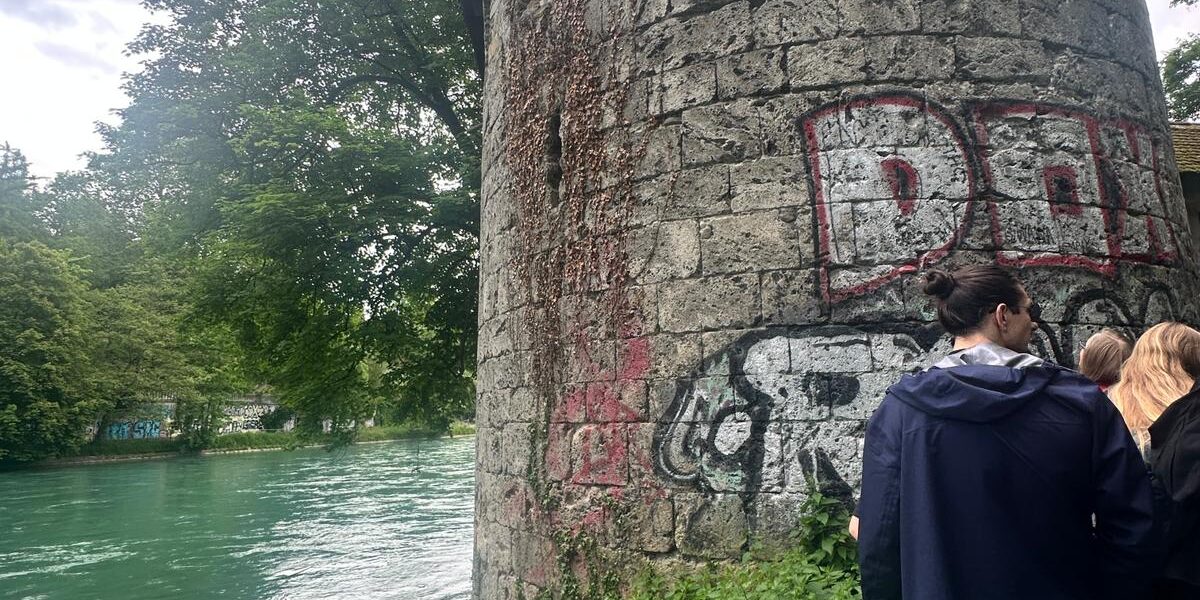 Constructed between 1468 and 1470, the Blutturm (also called the Blood Tower) is a historic tower in Bern, Switzerland, located along the Aare River near the Lorrainebrücke bridge.