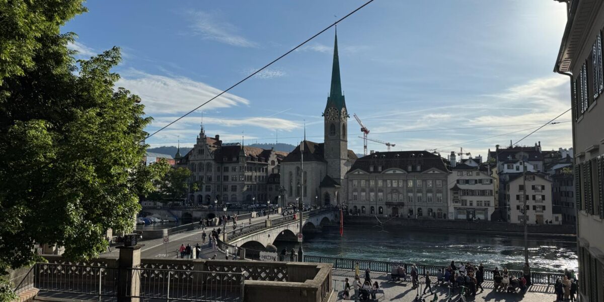Photo grossmunster limmat