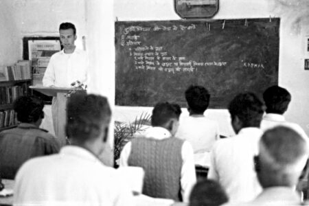 Paul Kniss teaching a class at Chandwa Bible School in