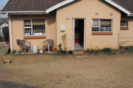 ​A door opened to a new home for Anna and Joe Sawatzky and their family in Mthatha