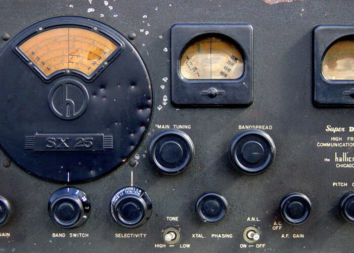 communications-receiver-1526420