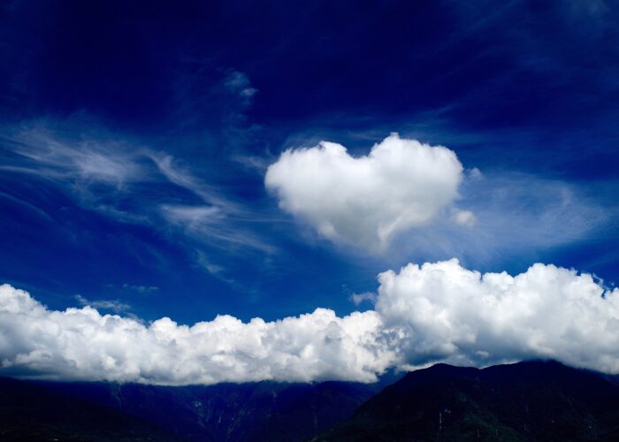 Heart-shaped cloud